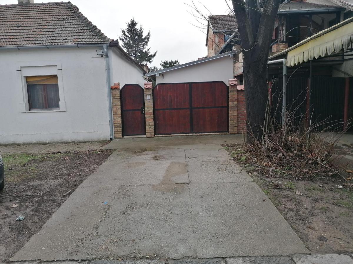 Epi Lux House Lejlighed Zemun Eksteriør billede